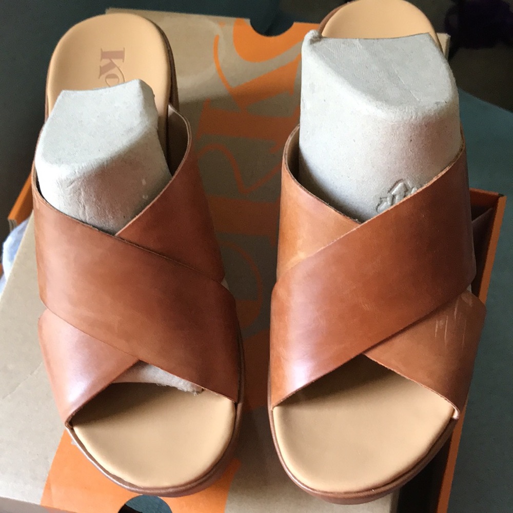 New Korks tan (caramel) wedge sandal in box